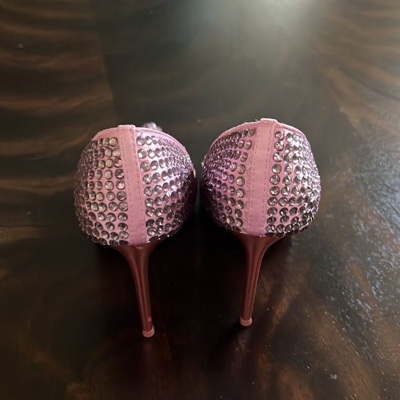 Steve Madden Vala-R Rhinestone Embellished Stiletto Pumps. - Picture 5 of 14